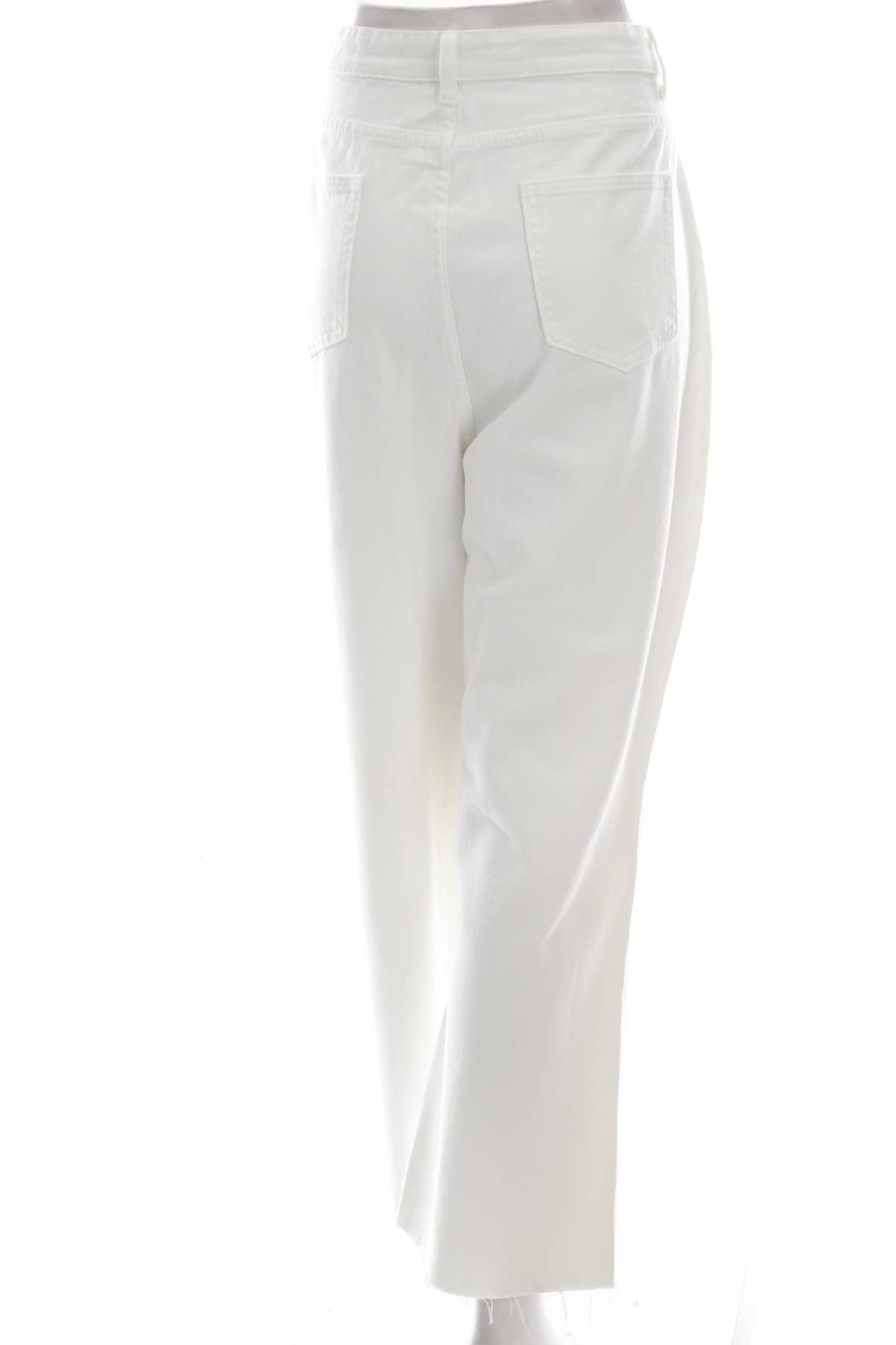 Дамски дънки Boohoo2 - Contour.bg Дамски дънки Boohoo2