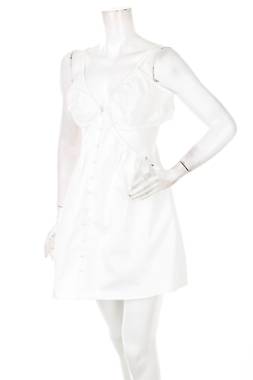 Φορέματα Boohoo1