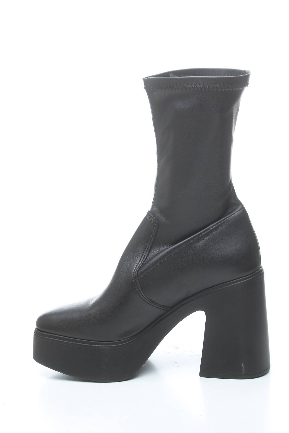 Γυναικεία μποτάκια Steve Madden2