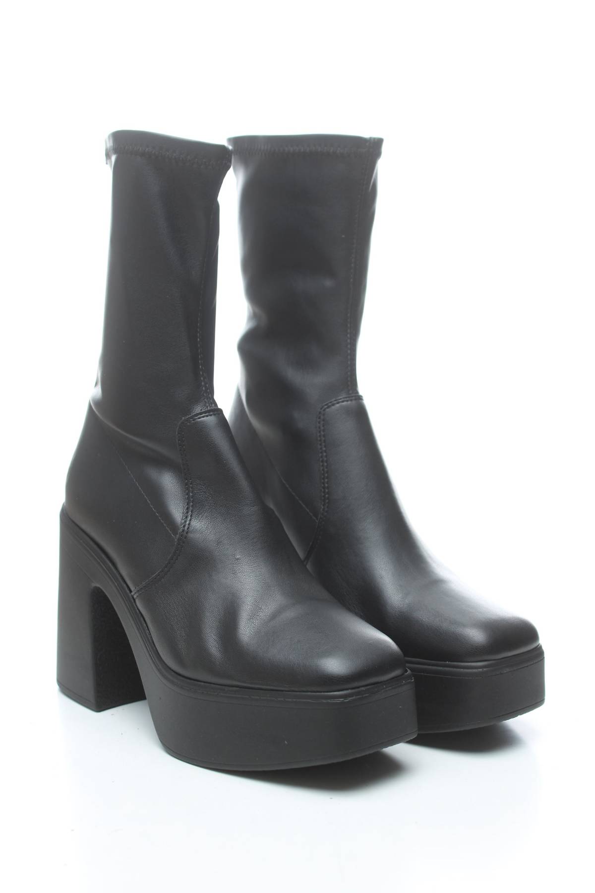 Γυναικεία μποτάκια Steve Madden3