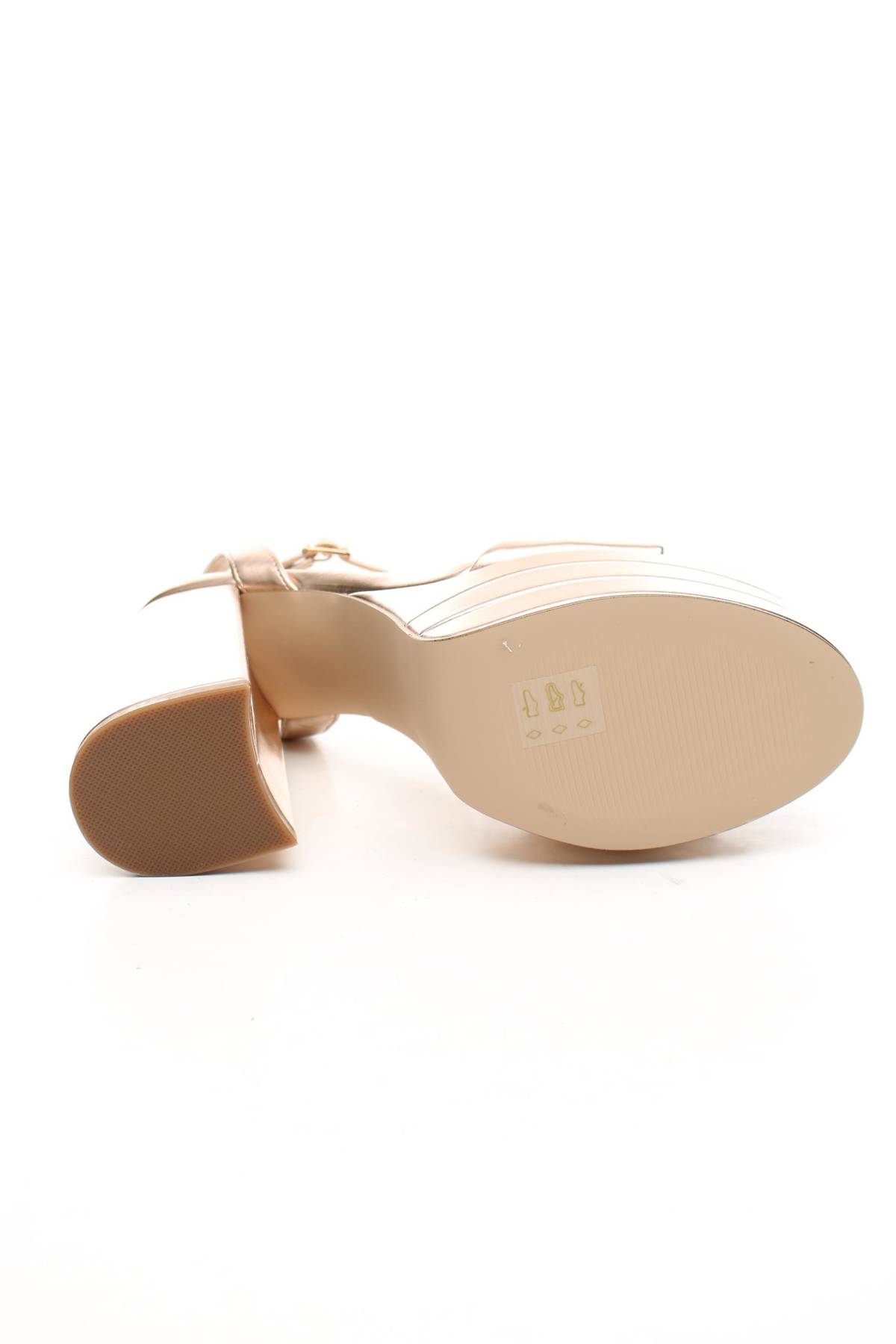 Сандали Steve Madden4 - Contour.bg Сандали Steve Madden4