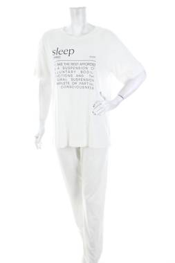 Дамска пижама Triumph1