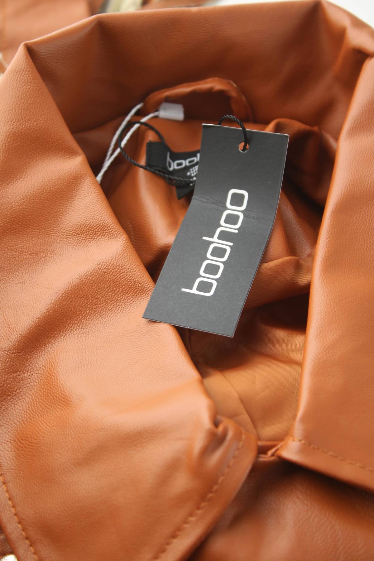 Γυναικείο δερμάτινο μπουφάν Boohoo4