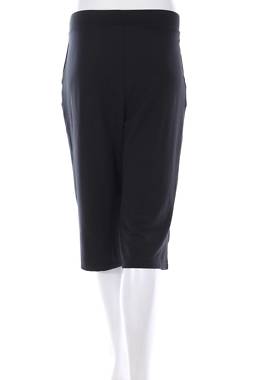 Дамски къс панталон Uniqlo1 - Contour.bg Дамски къс панталон Uniqlo1