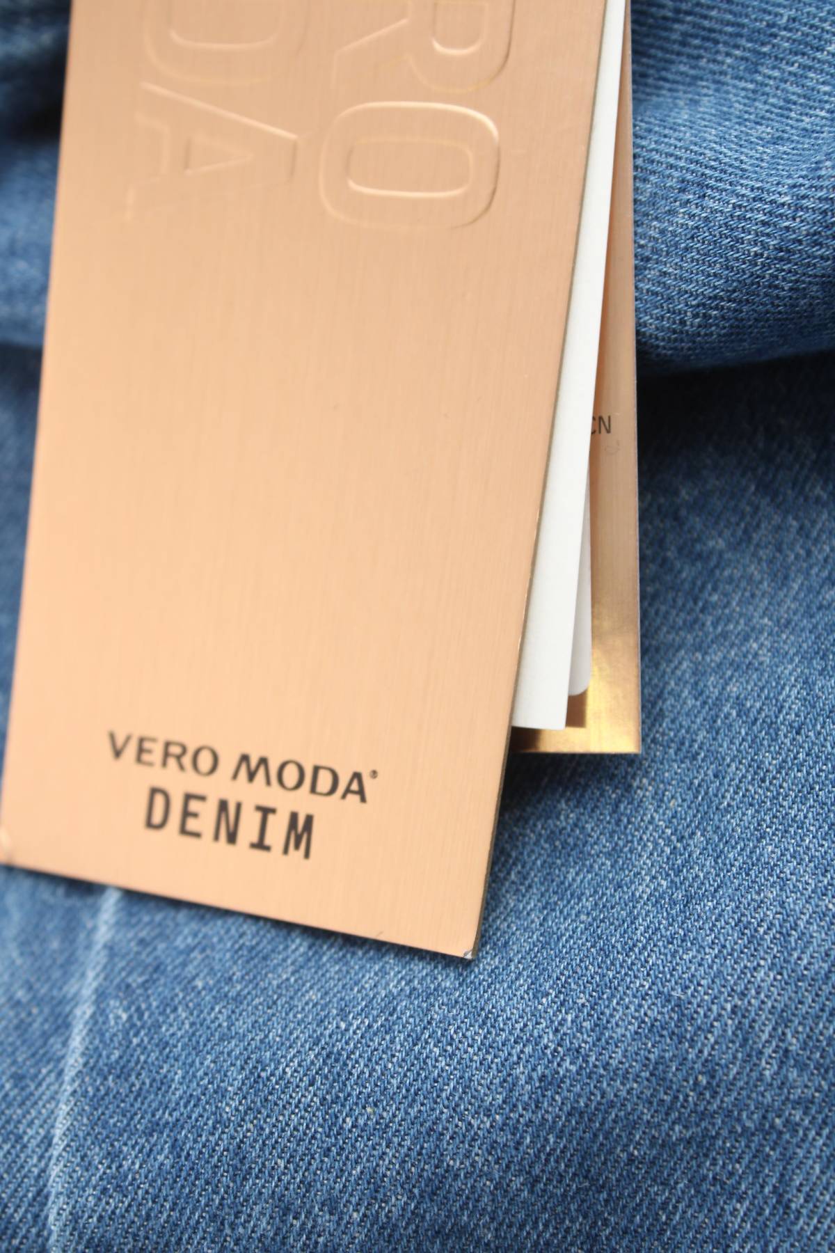 Γυναικεία τζιν Vero Moda3 - Contourshop.gr Γυναικεία τζιν Vero Moda3
