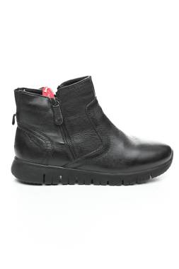 Дамски боти Tamaris1