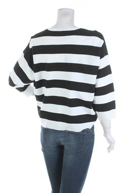 Дамски пуловер DKNY2