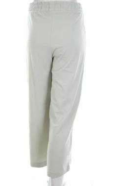 Домашно облекло Etam2