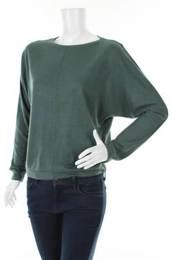 Домашно облекло Triumph1