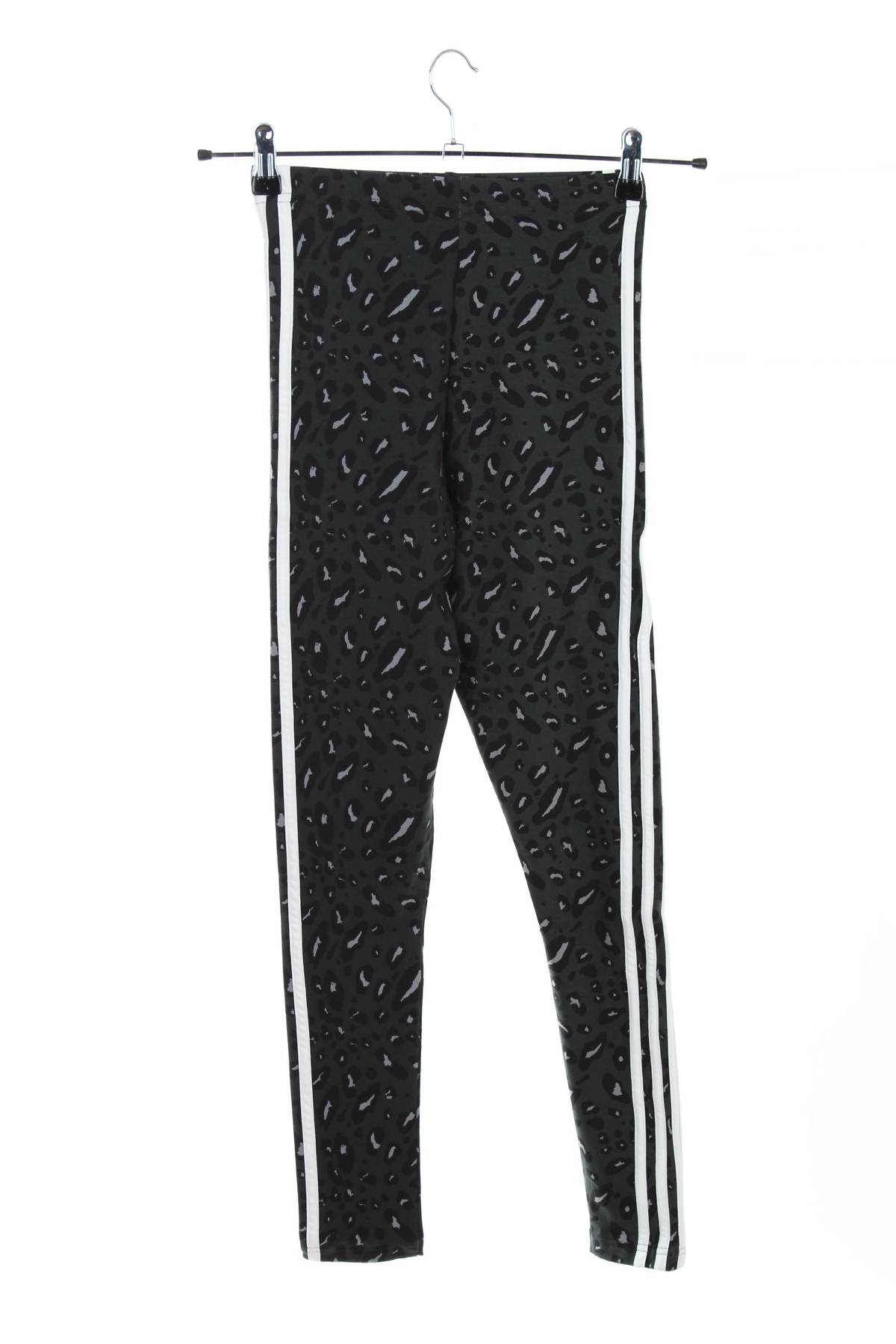 Дамски спортен клин Adidas2