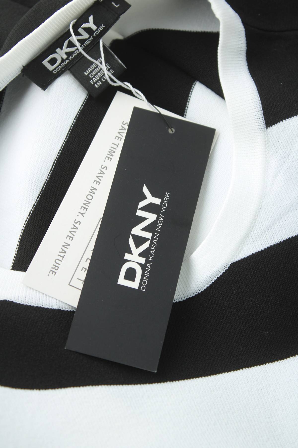 Дамски пуловер DKNY3