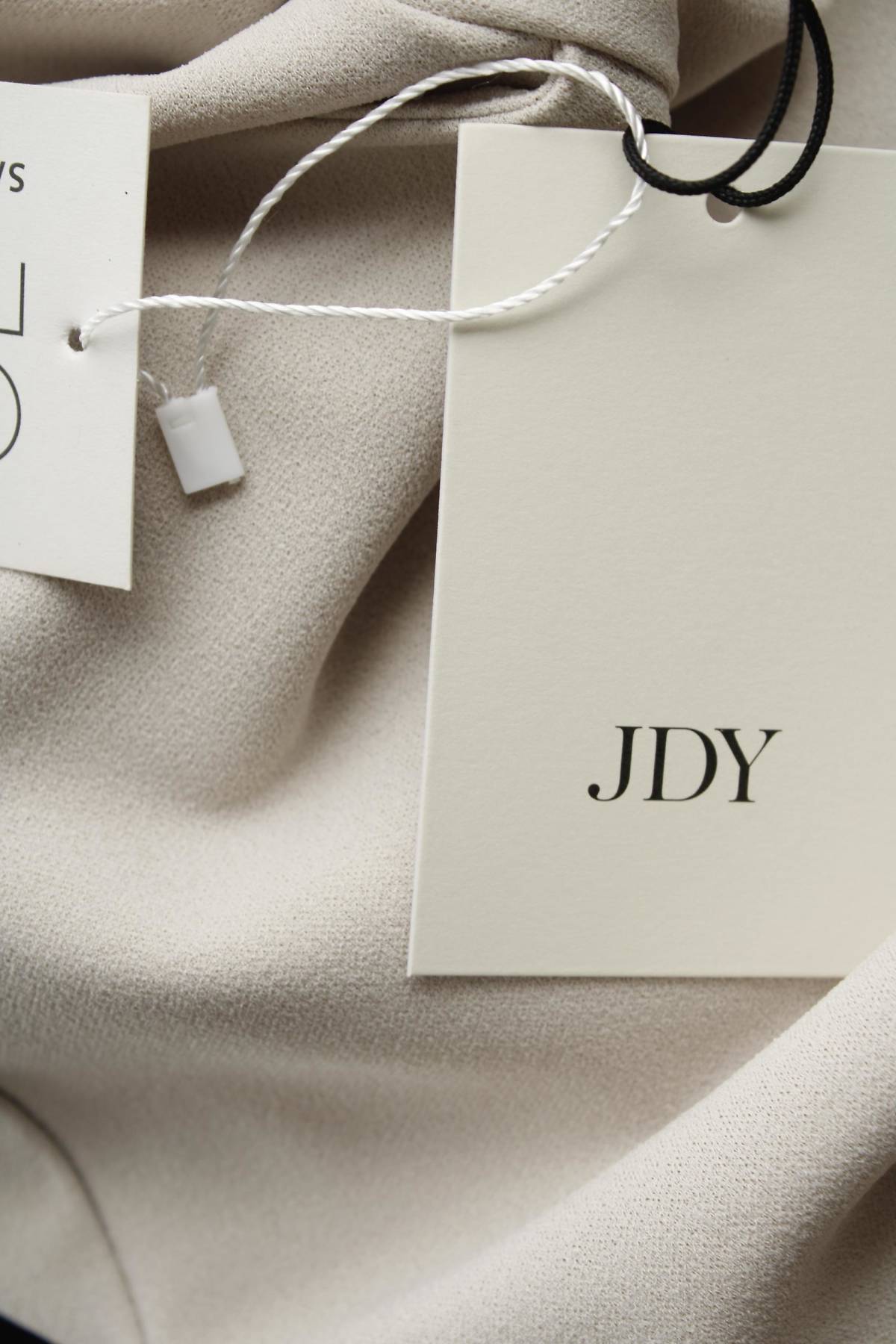 Дамски къс панталон Jdy3