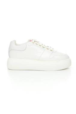 Дамски обувки Pollini1