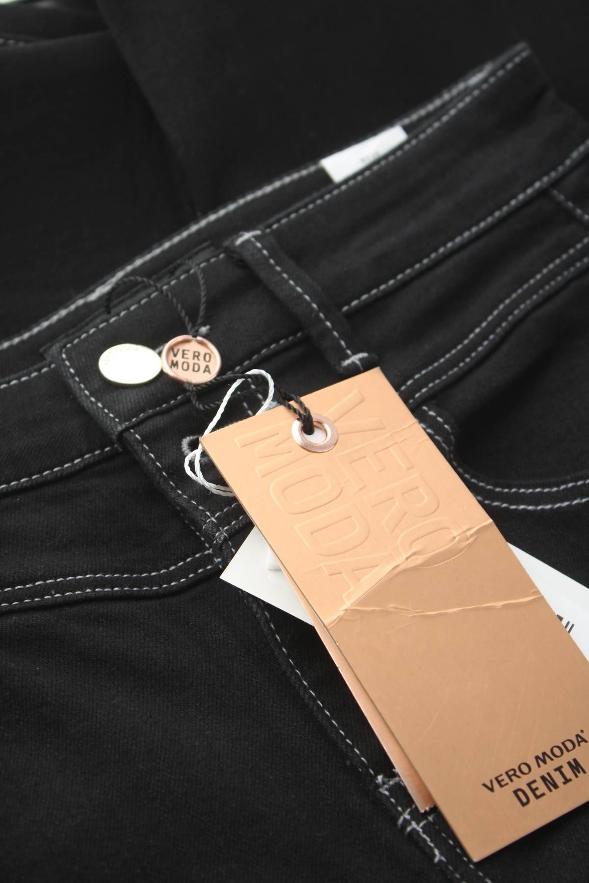 Γυναικεία τζιν Vero Moda3 - Contourshop.gr Γυναικεία τζιν Vero Moda3