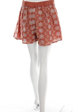 Дамски къс панталон Boohoo2