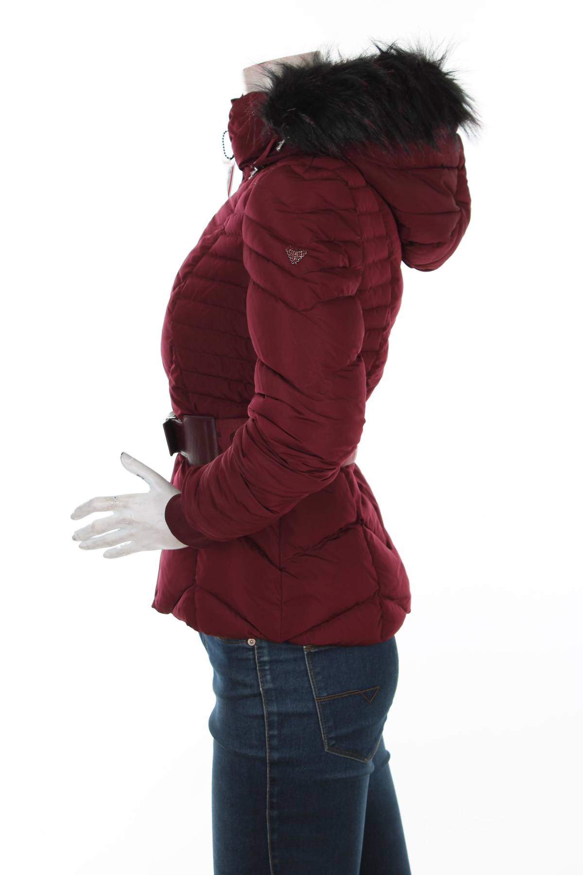 Дамско яке Guess3 - Contour.bg Дамско яке Guess3