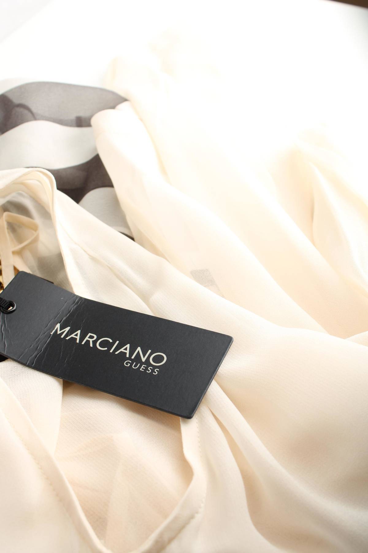 Дамски потник Guess By Marciano3 - Contour.bg Дамски потник Guess By Marciano3