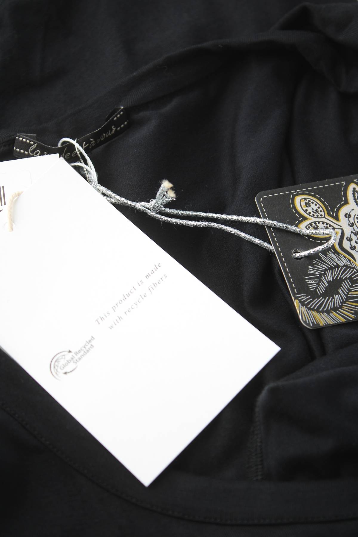 Дамска блуза La Mode Est A Vous3