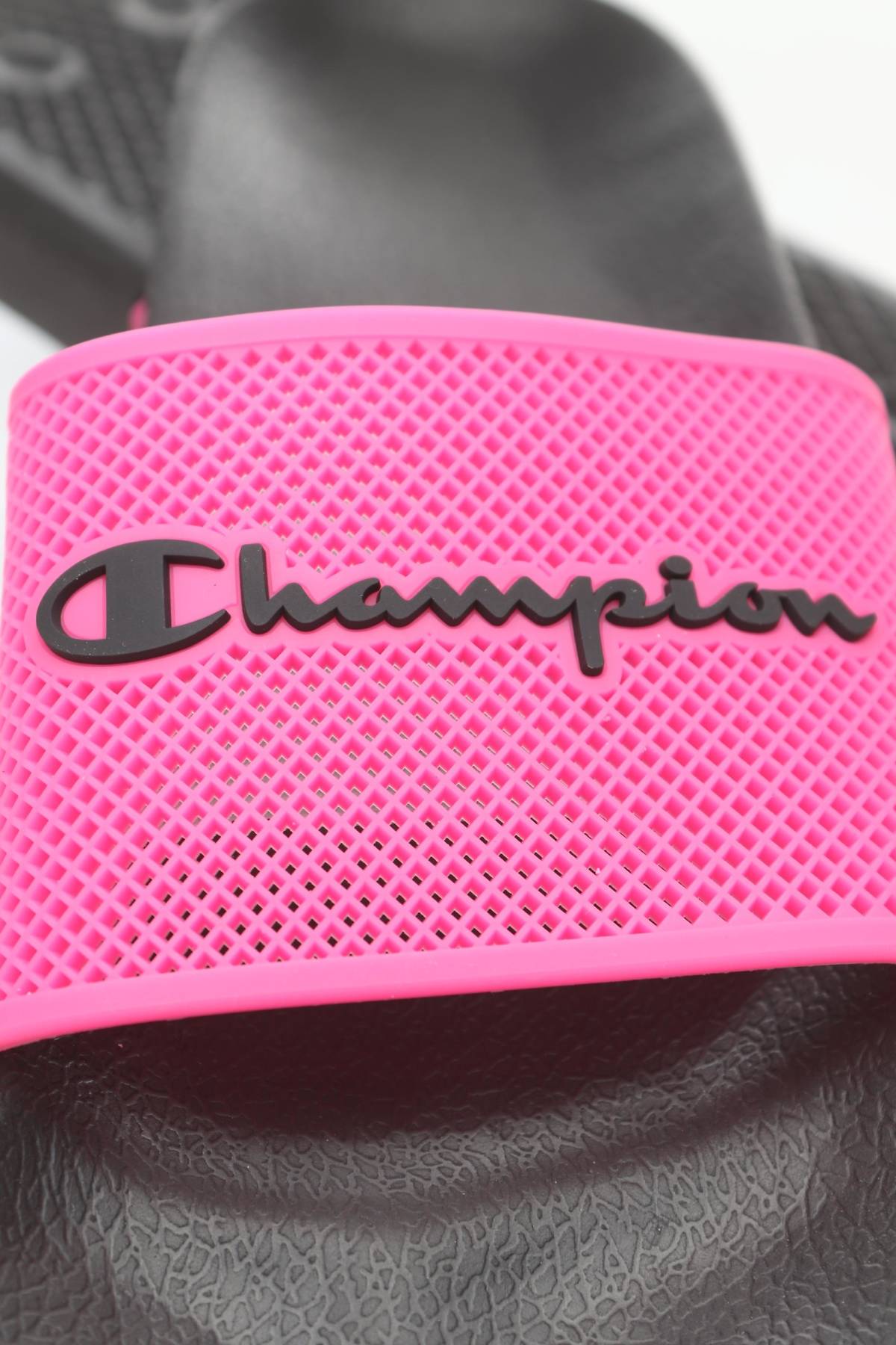 Чехли Champion5 - Contour.bg Чехли Champion5