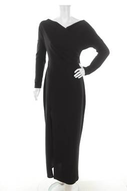 Рокля Boohoo1