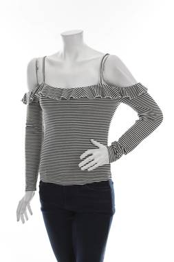Γυναικεία μπλούζα Guess1 - Contourshop.gr Γυναικεία μπλούζα Guess1
