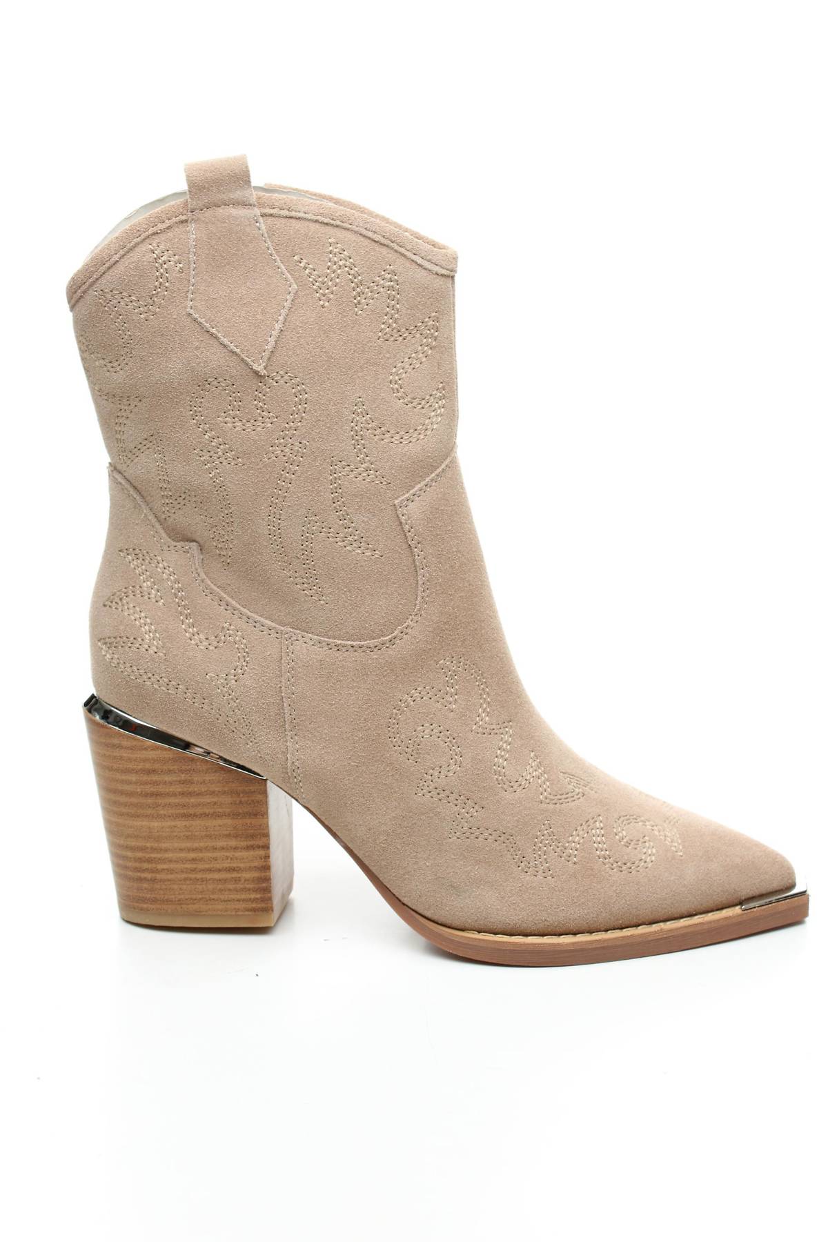 Дамски боти Alma en Pena1