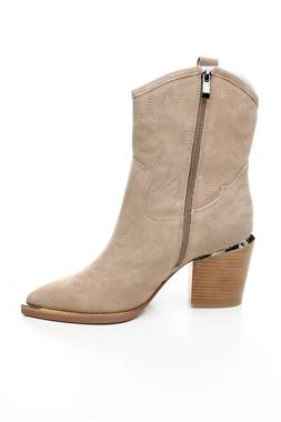 Дамски боти Alma en Pena2