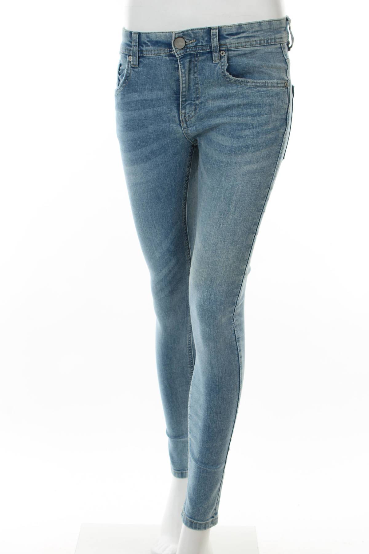 Γυναικεία τζιν Terranova1