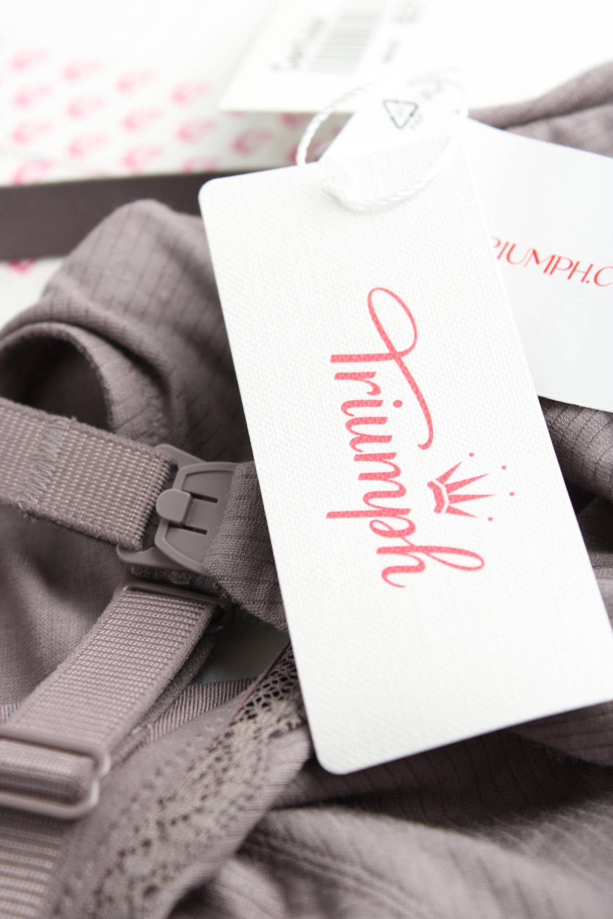 Сутиен за кърмене Triumph3