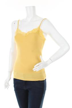 Домашно облекло Triumph1