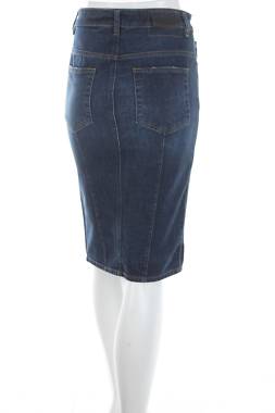 Φούστα Diesel2