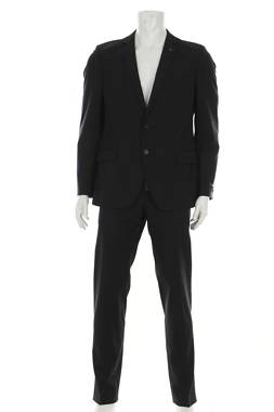 Мъжки костюм Lagerfeld1
