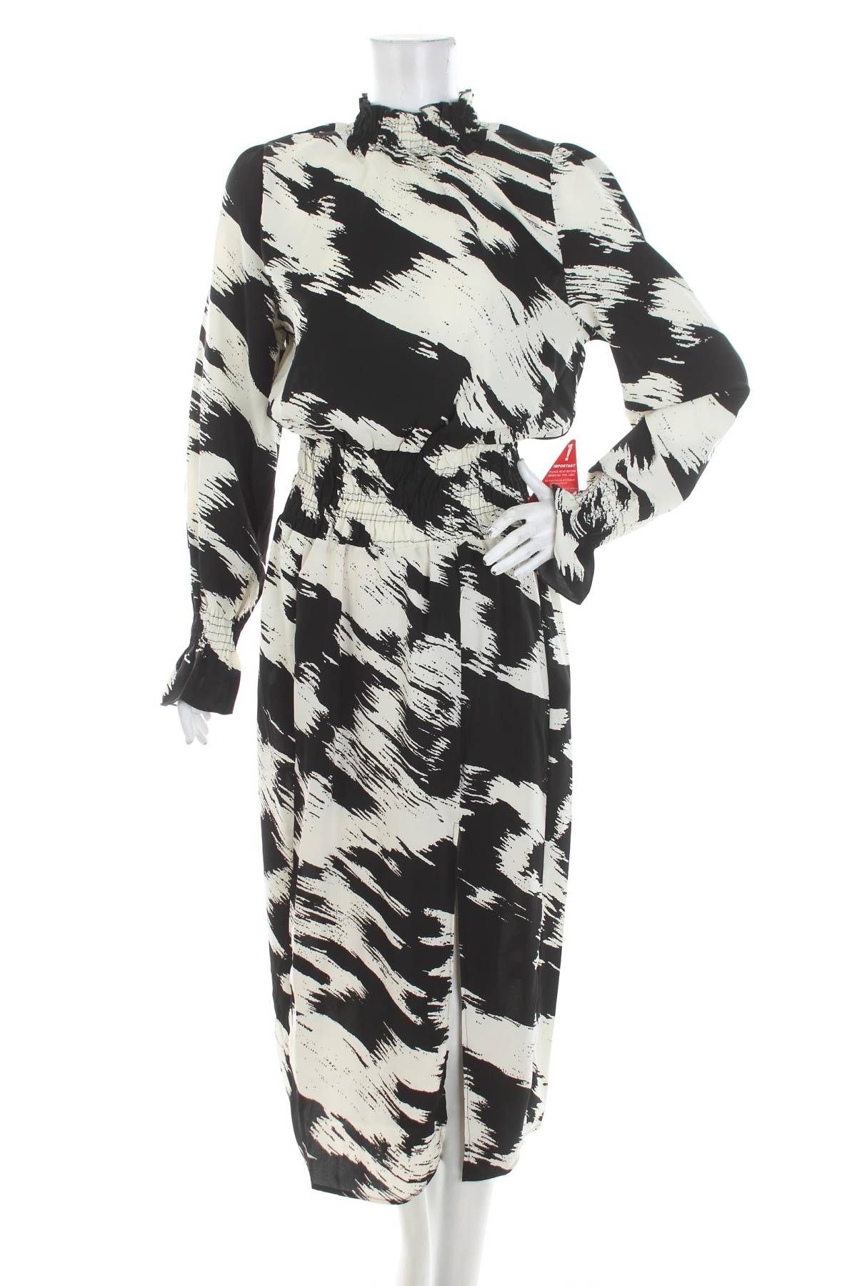 Рокля AX Paris1 - Contour.bg Рокля AX Paris1