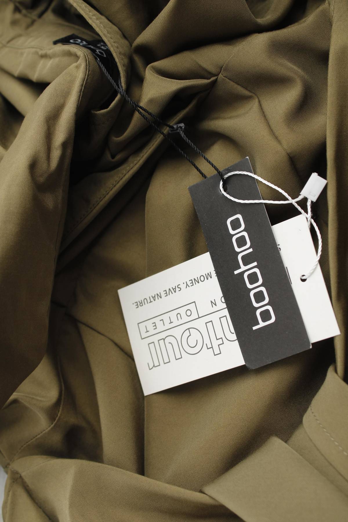 Рокля Boohoo3