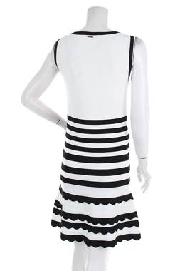 Рокля Guess2 - Contour.bg Рокля Guess2