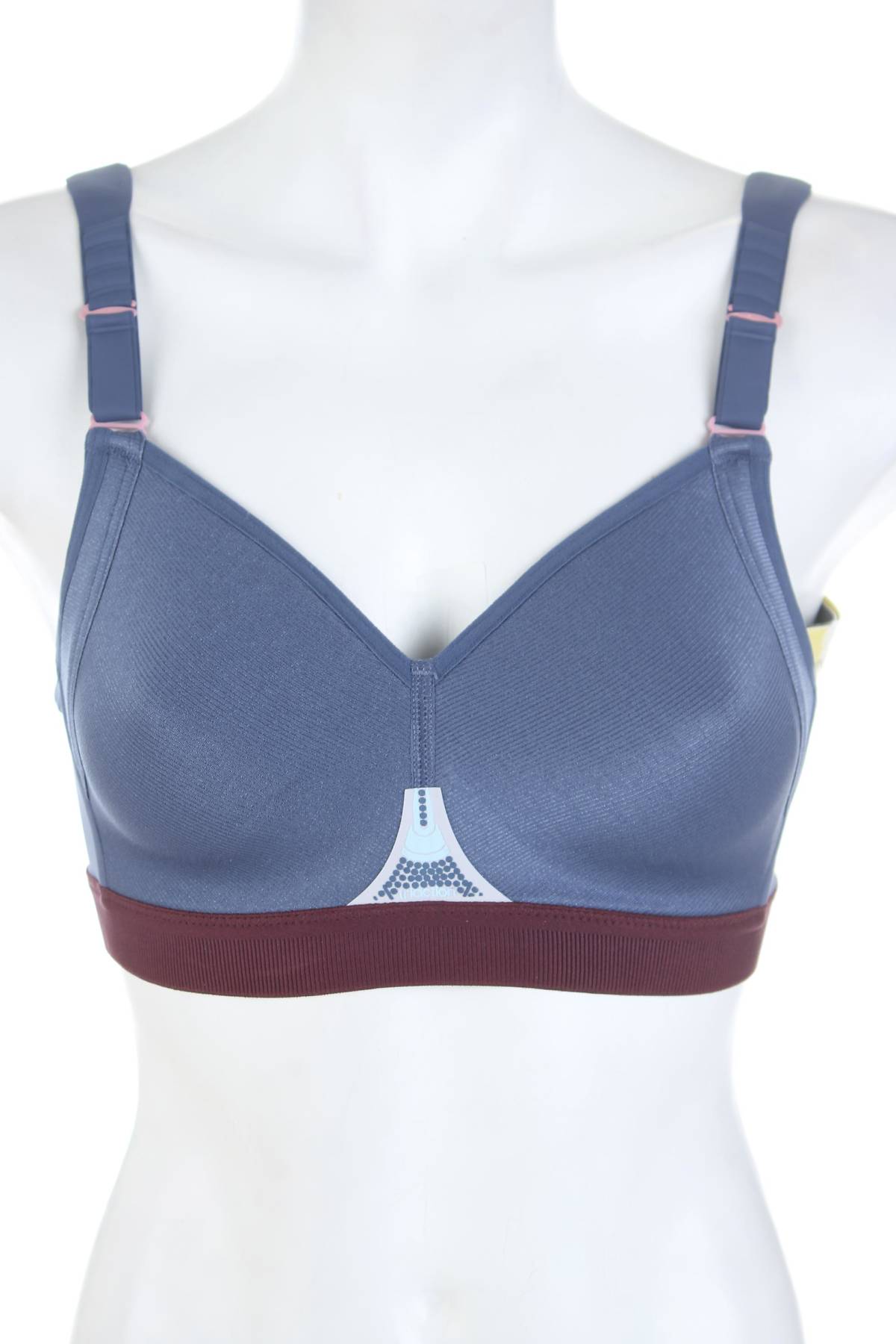 Спортен сутиен Triumph Triaction1