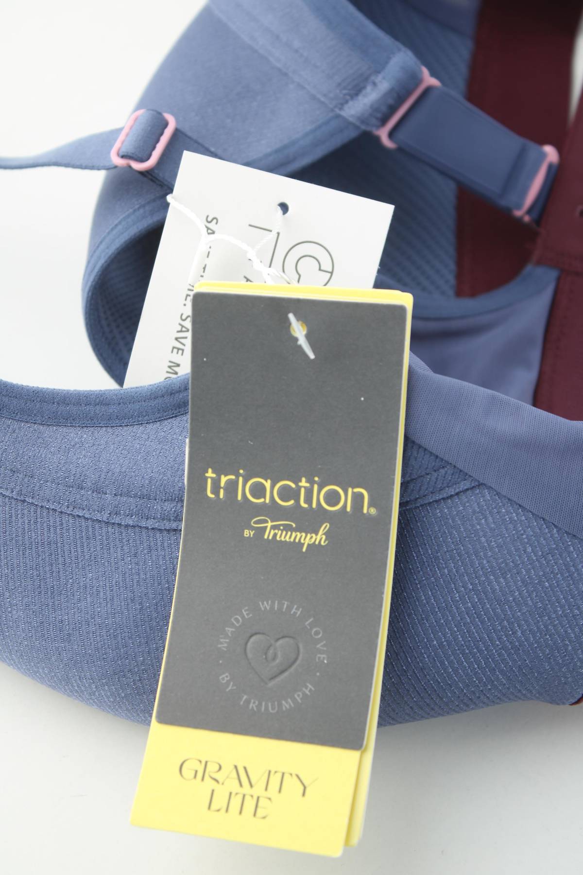 Спортен сутиен Triumph Triaction3