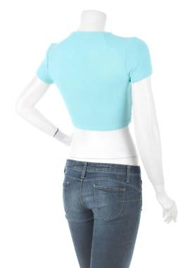 Γυναικεία μπλούζα Pull & Bear2 - Contourshop.gr Γυναικεία μπλούζα Pull & Bear2