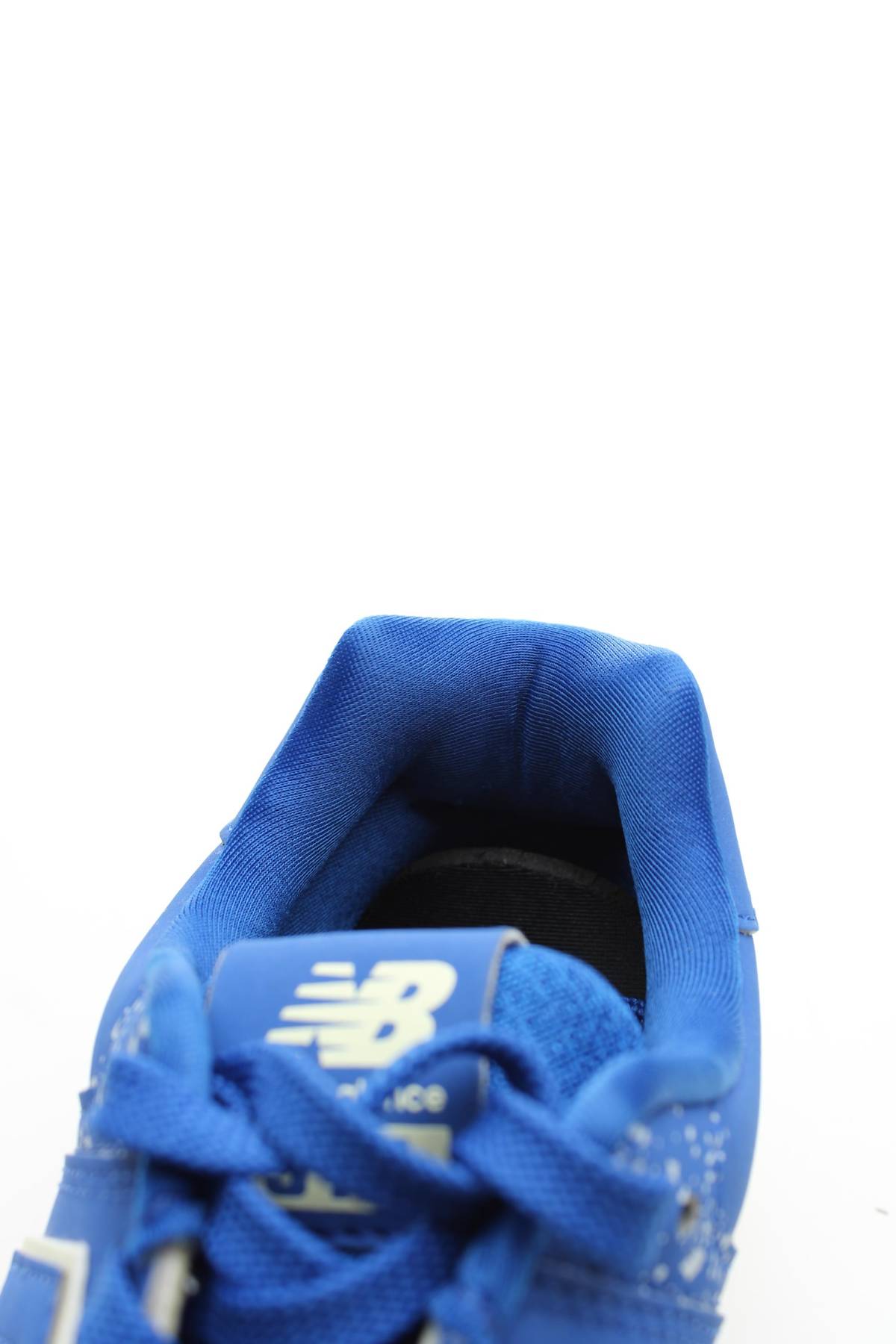 Детски маратонки New Balance5 - Contour.bg Детски маратонки New Balance5