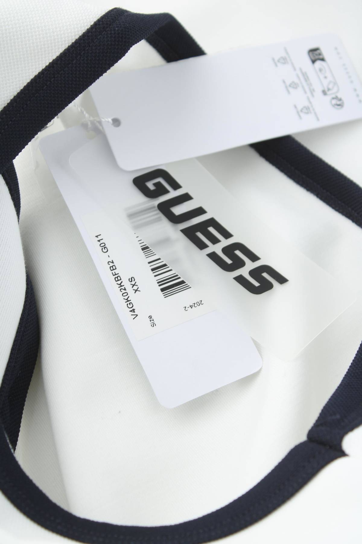 Φορέματα Guess3