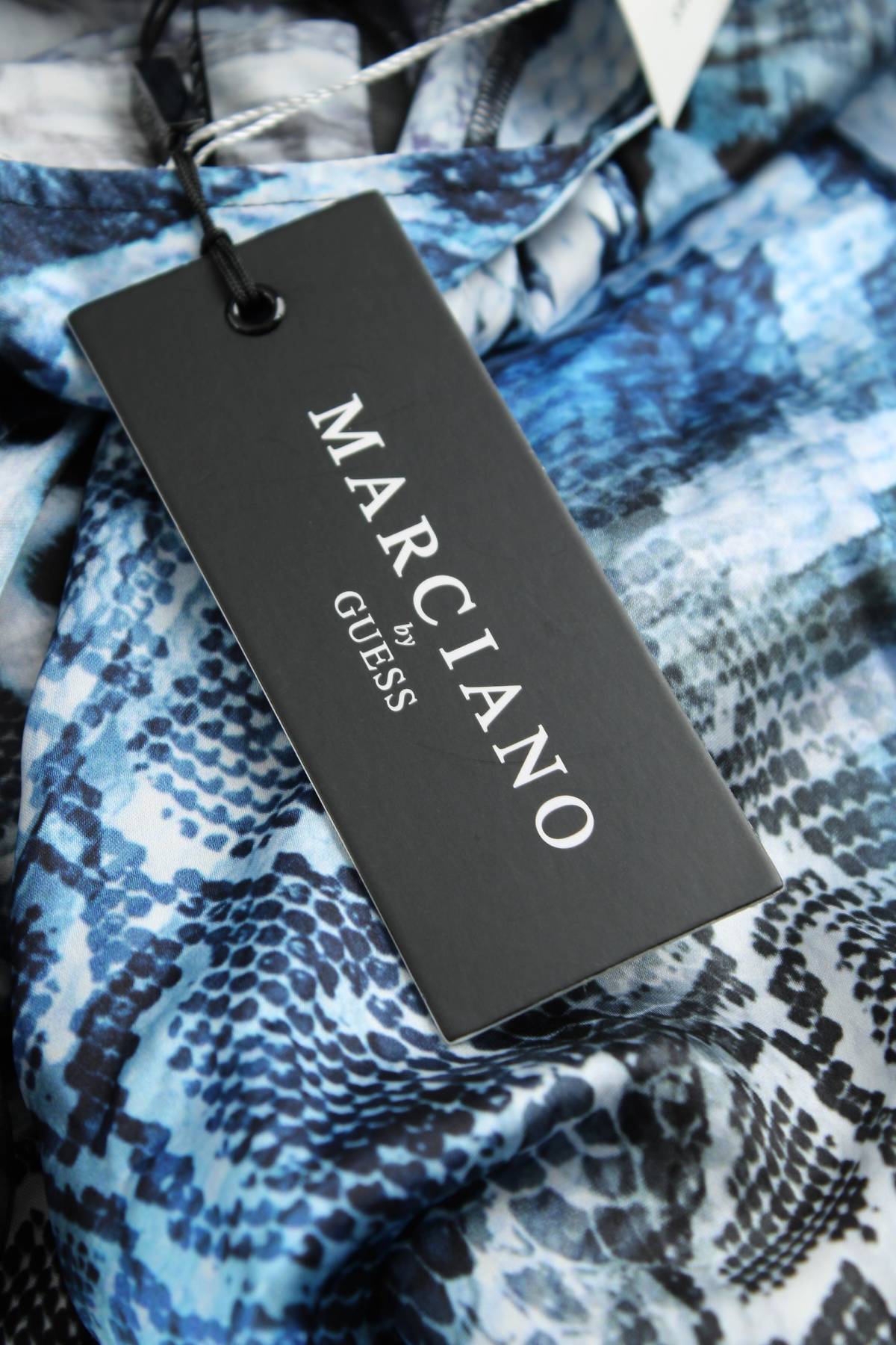 Φορέματα Guess By Marciano3