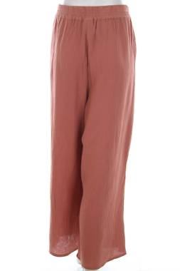 Домашно облекло Etam2