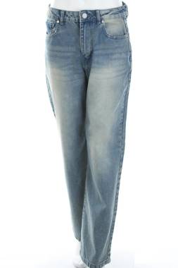 Γυναικεία τζιν Boohoo1