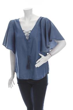 Γυναικεία μπλούζα Guess1 - Contourshop.gr Γυναικεία μπλούζα Guess1