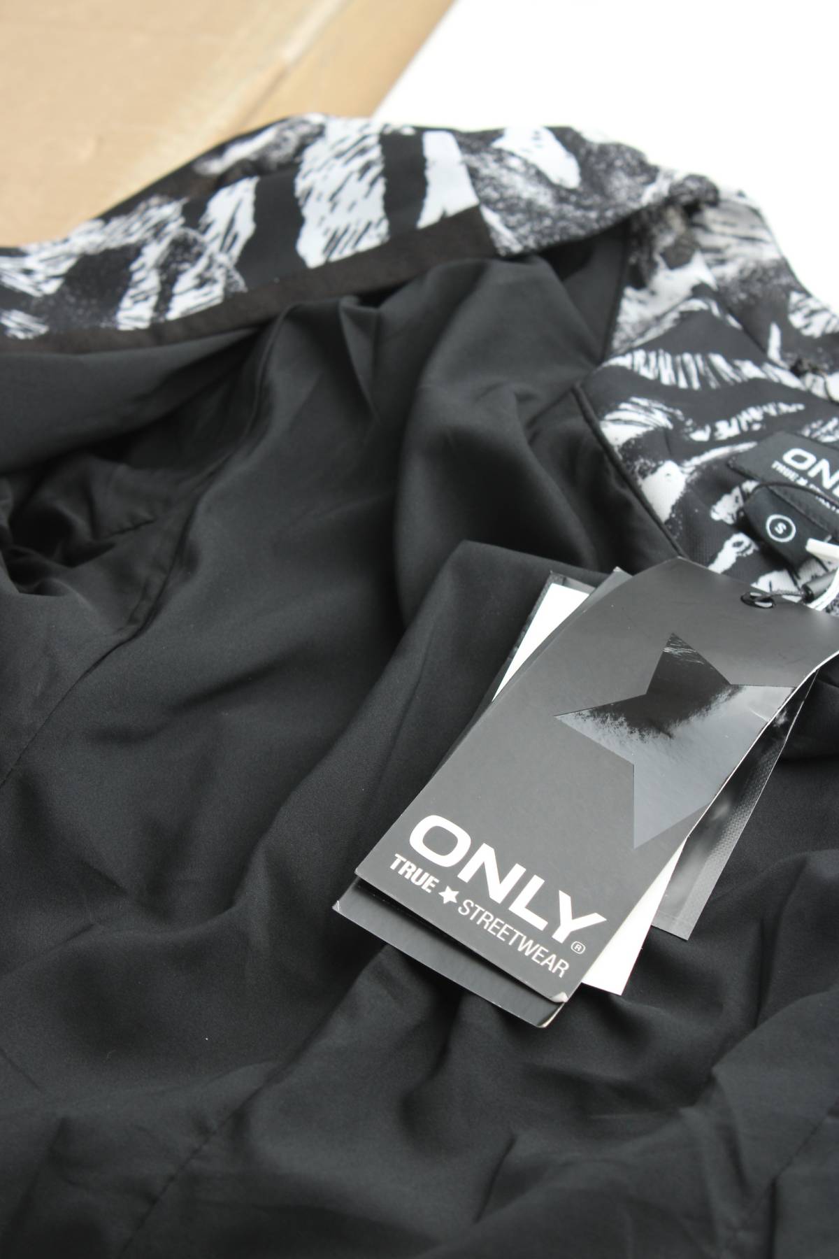 Дамско сако Only3