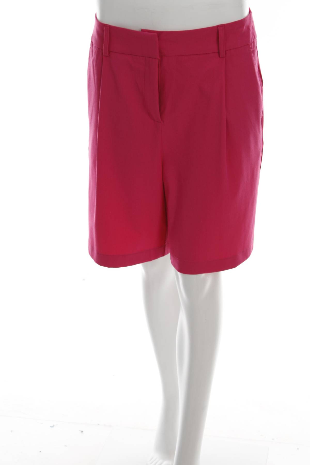 Дамски къс панталон Vero Moda1