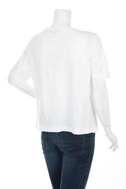 Дамска тениска C&A2