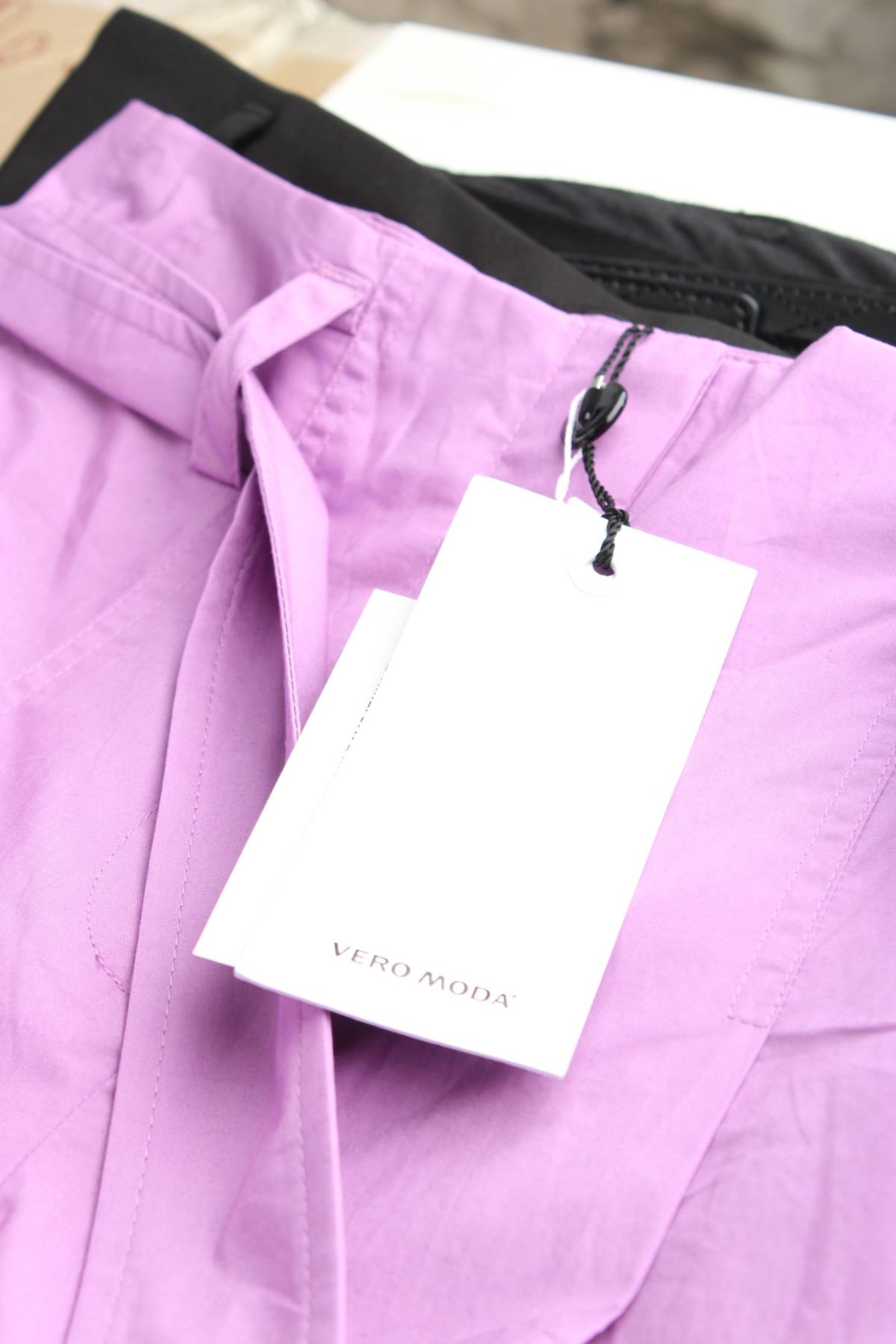 Γυναικείο παντελόνι Vero Moda3