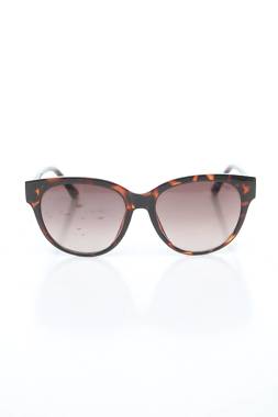 Слънчеви очила Guess1