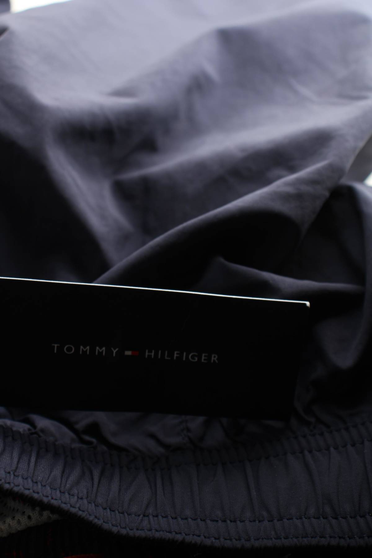 Мъжки шорти за плуване Tommy Hilfiger3 - Contour.bg Мъжки шорти за плуване Tommy Hilfiger3